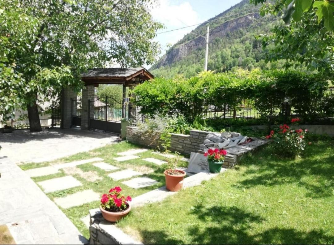 A Casa Da Elide Hotel Aymavilles Exterior photo